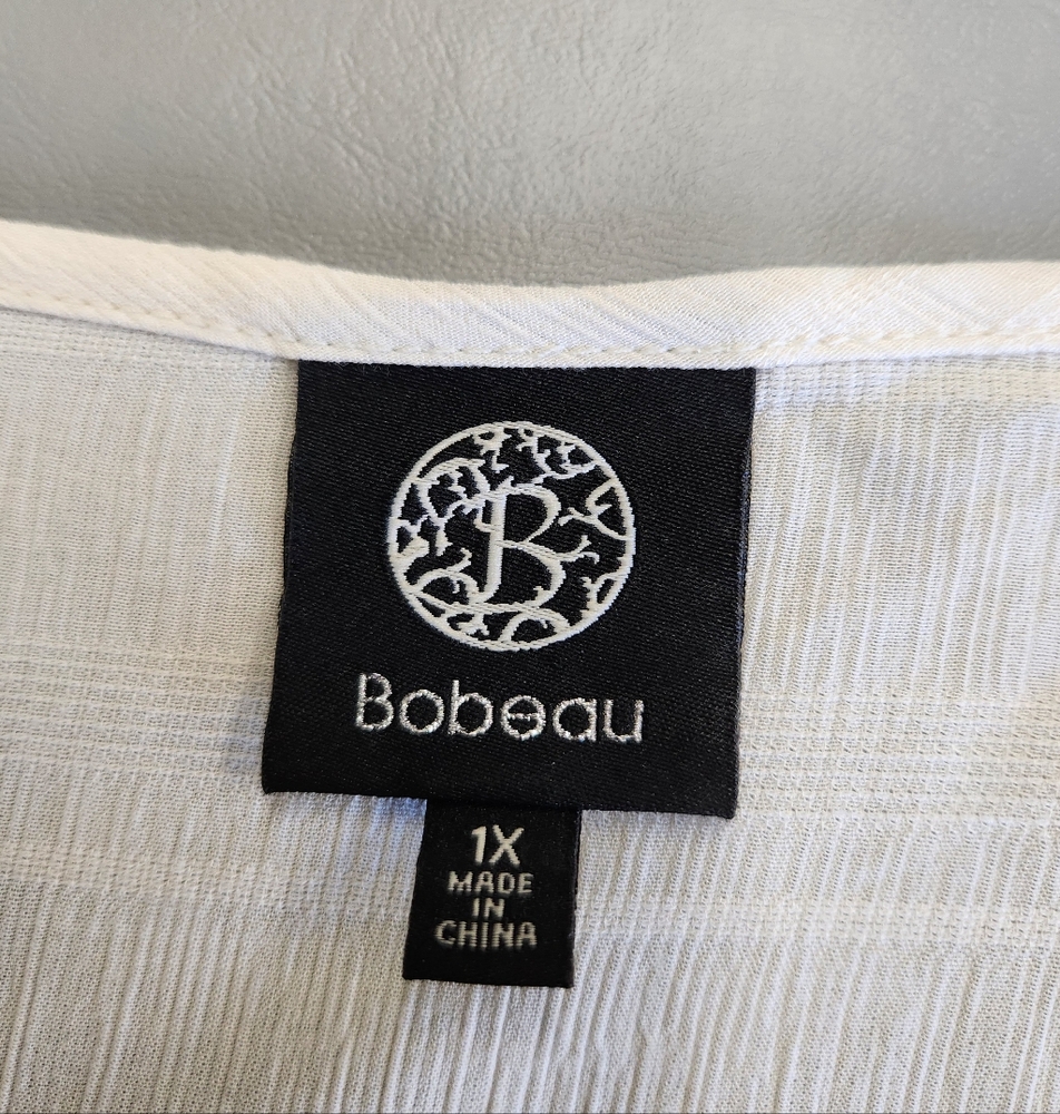 Bobeau Ivory Textured Top